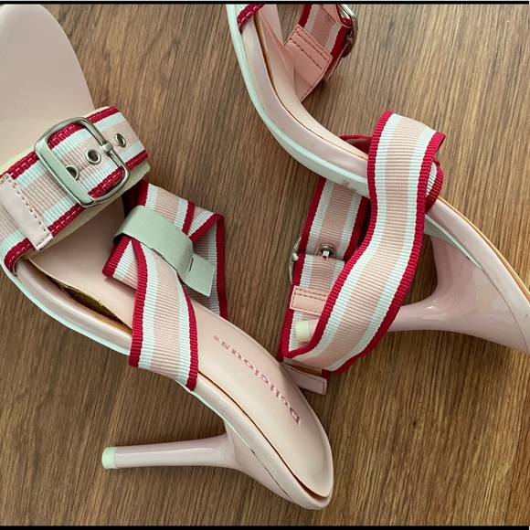 “WOMENS DELICIOUS STRAPPY HEELS” - Picture 9 of 13
